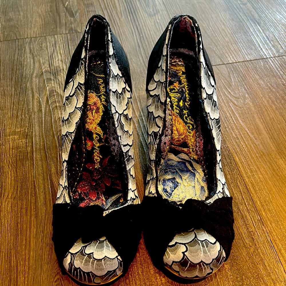 Irregular Iconic Choice Heels